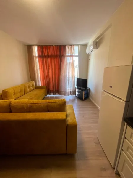 Tirane, jepet me qera apartament 1+1+Ballkon Kati 4, 64 m² (Pazari i Ri, prane Optika Romes)🏷️ Çmimi: 55.000 Leke i diskutueshem