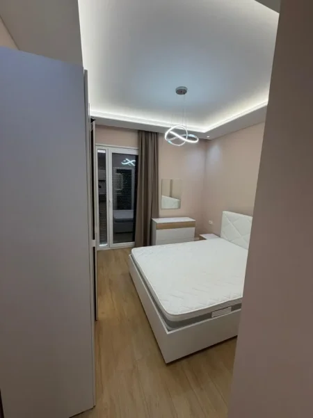Tirane, jepet me qera apartament 2+1+2+PARKIM, Kati 0, 100 m² 1.500 € (TEG , ROSE GARDEN RESIDENCE)