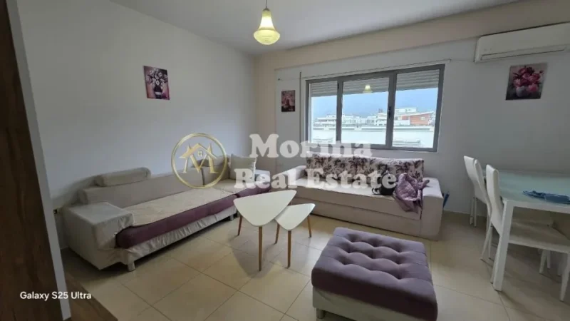 Tirane, jepet me qera apartament 2+1 Kati 3, 100 m² 500 € (Concord Center)