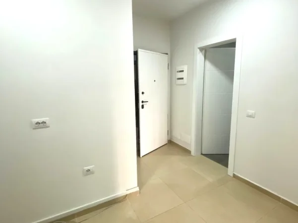 Tirane, jepet me qera apartament 2+1 Kati 2, 94 m² 1.000 € 