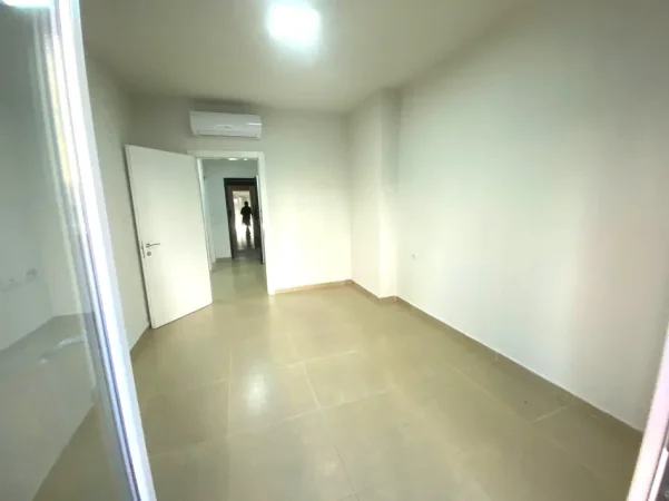 Tirane, jepet me qera apartament 2+1 Kati 2, 94 m² 1.000 € 