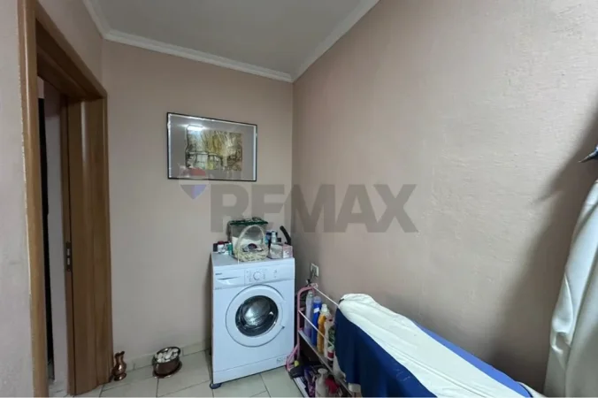 Tirane, shitet apartament 1+1 Kati 4, 59 m² 110.000 €