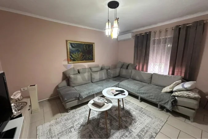 Tirane, shitet apartament 1+1 Kati 4, 59 m² 110.000 €