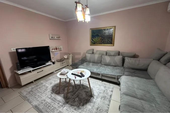 Tirane, shitet apartament 1+1 Kati 4, 59 m² 110.000 €