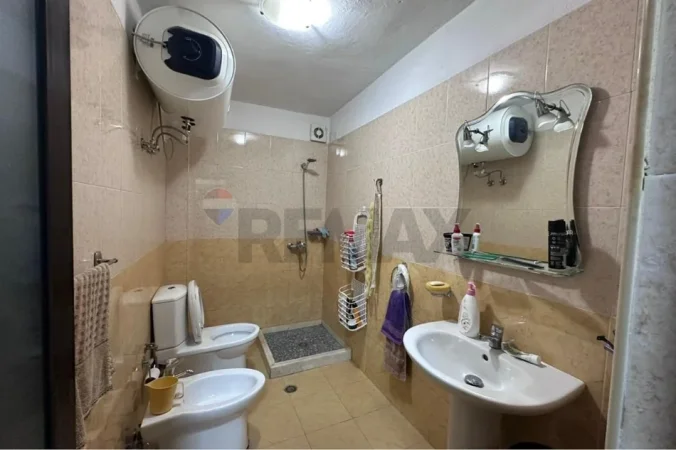 Tirane, shitet apartament 1+1 Kati 4, 59 m² 110.000 €