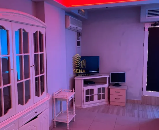 Tirane, jepet me qera apartament 1+1 Kati 0, 50 m² 200 € (Fresk)