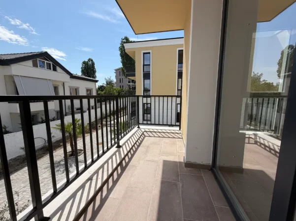 Tirane, shitet apartament 2+1+Ballkon , 85 m² 190.320 € (Sauk i Vjetër, Oaz Tirana 2)