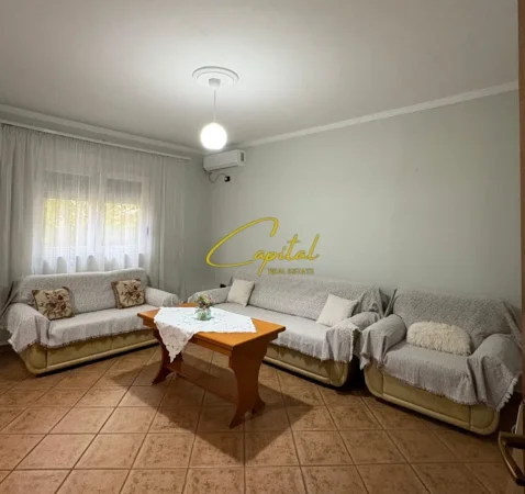 Tirane, jepet me qera apartament 1+1 Kati 2, 72 m² 450 € (LAPRAKE)