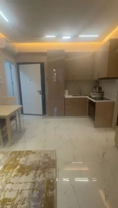 Prane Shkolles se Bashkuar, Japim me Qira Apartament 1+1