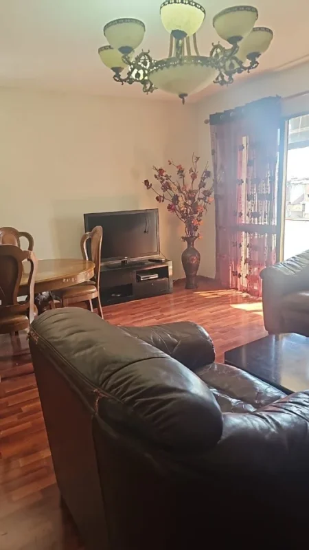 Tirane, jepet me qera apartament 2+1 Kati 5, 83 m² 600 € (Apartament 21 Me Qerarr Fortuzi)