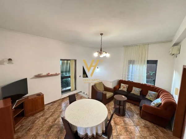 Tirane, jepet me qera apartament 2+1+Ballkon Kati 2, 97 m² 620 € (RRUGA E DURRESIT)