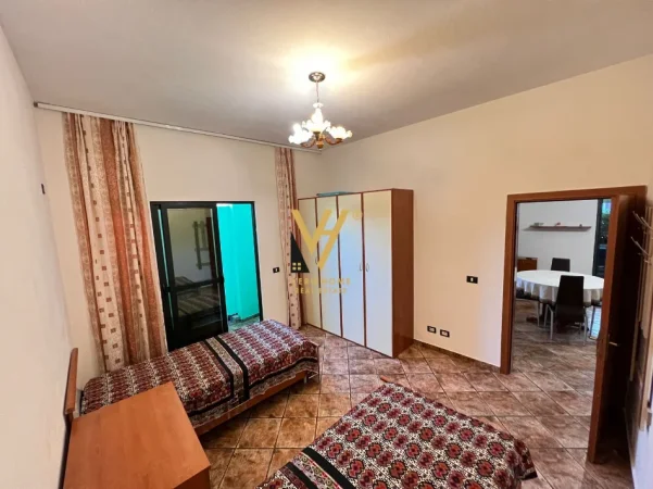 Tirane, jepet me qera apartament 2+1+Ballkon Kati 2, 97 m² 620 € (RRUGA E DURRESIT)