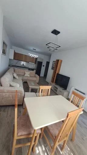 Tirane, jepet me qera apartament 1+1+Aneks+Ballkon Kati 8, 70 m² 400 € (kamez)