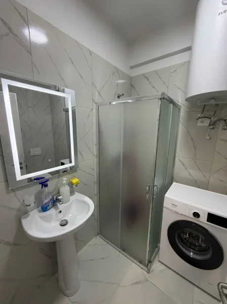 Tirane, jepet me qera apartament 1+1 Kati 5, 75 m² 490 € (Astir, Urban Gate)