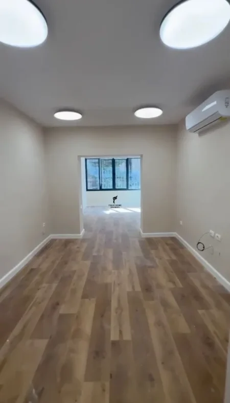 Tirane, jepet me qera zyre Kati 2, 110 m² 1.100 € (BLLOKU)