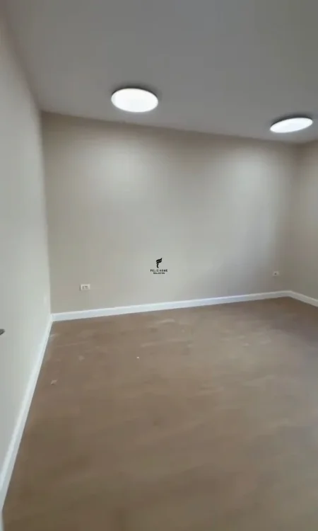 Tirane, jepet me qera zyre Kati 2, 110 m² 1.100 € (BLLOKU)