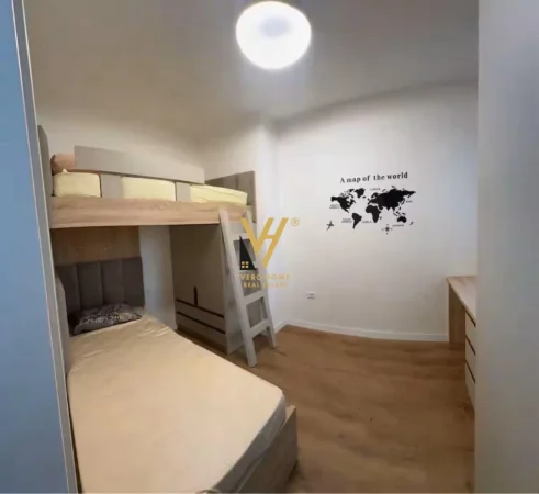 Tirane, jepet me qera apartament 2+1+Ballkon Kati 4, 80 m² 920 € (STADIUMI DINAMO)