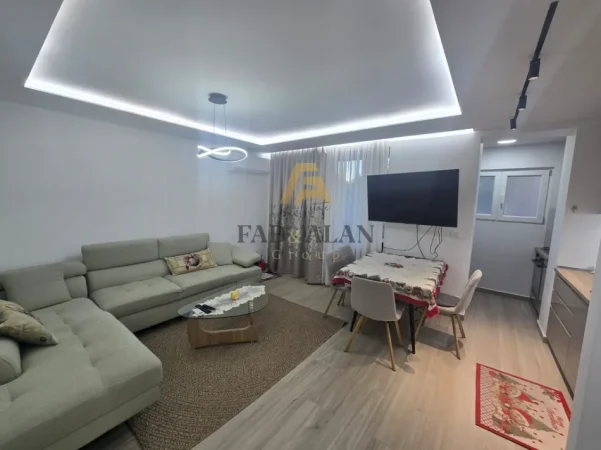 Tirane, shitet apartament 2+1+Ballkon , 76 m² 210.000 € (Brryli)