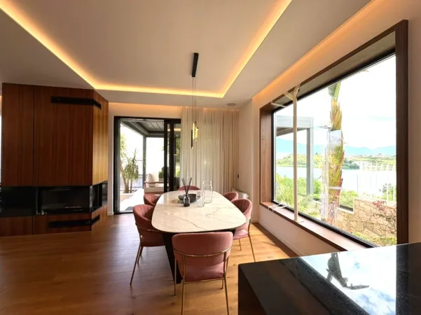 Tirane, jepet me qera Vile Vile 3 Katshe Kati 4, 300 m² 5.000 € 