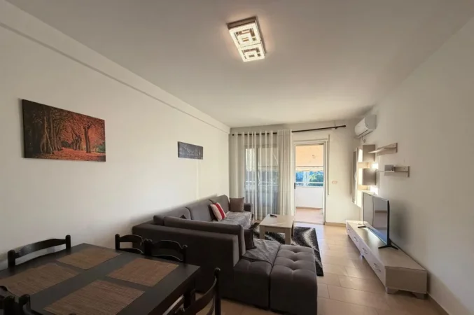 Tirane, jepet me qera apartament 1+1 Kati 4, 64 m² 700 € (Kopshti Zoologjik)