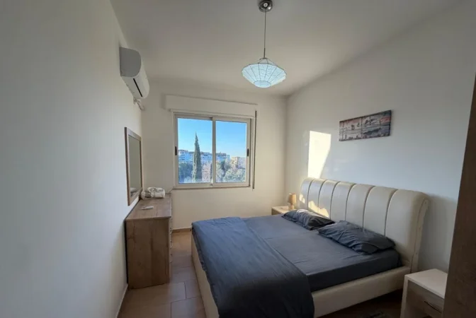 Tirane, jepet me qera apartament 1+1 Kati 4, 64 m² 700 € (Kopshti Zoologjik)