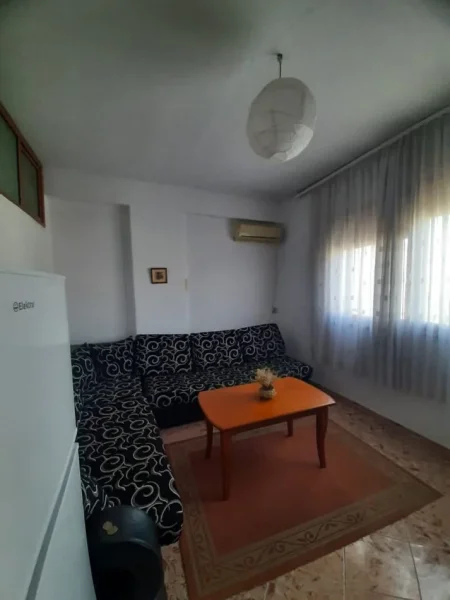 Tirane, jepet me qera apartament 1+1 Kati 6, 45 m² 400 € (21 Dhjetori)