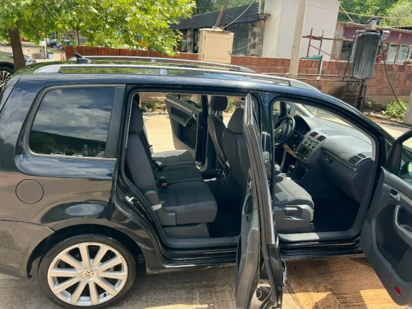 Tirane, shes makine Nafte, e zeze automatik Kondicioner 540.000 €