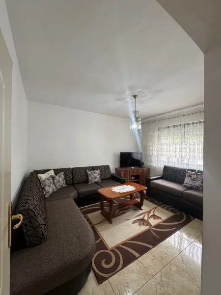 Tirane, shitet apartament 3+1 , 90 m² 160.000 € 
