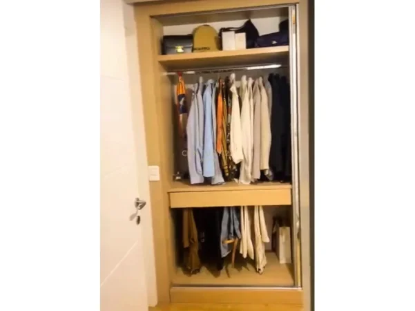 Tirane, jepet me qera apartament 2+1+Ballkon Kati 6, 150 m² 1.200 € (Kodra e diellit)