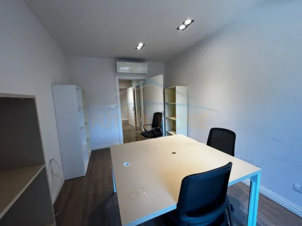 Tirane, shitet apartament 3+1+Aneks+Ballkon Kati 7, 170 m² 5.100.000 € 