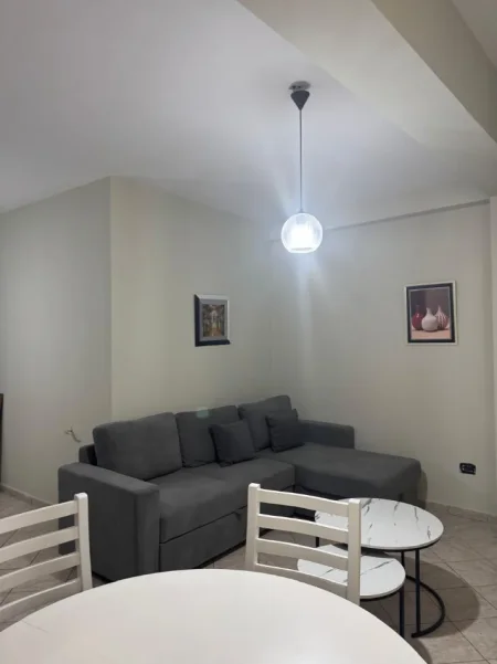 Tirane, jepet me qera apartament 2+1 Kati 2, 85 m² 1.300 € 