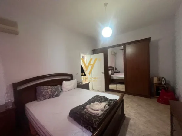 Tirane, jepet me qera apartament 3+1+Ballkon Kati 4, 95 m² 770 € (VASIL SHANTO)