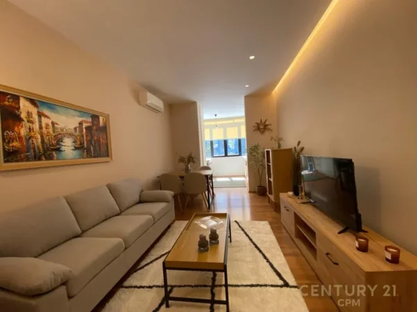 Tirane, jepet me qera apartament 2+1 Kati 2, 78 m² 1.100 € (Ish Blloku)
