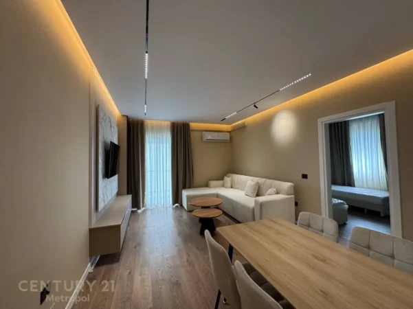 Tirane, jepet me qera apartament 2+1 Kati 3, 83 m² 750 € (Xhamllik)