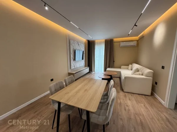 Tirane, jepet me qera apartament 2+1 Kati 3, 83 m² 750 € (Xhamllik)