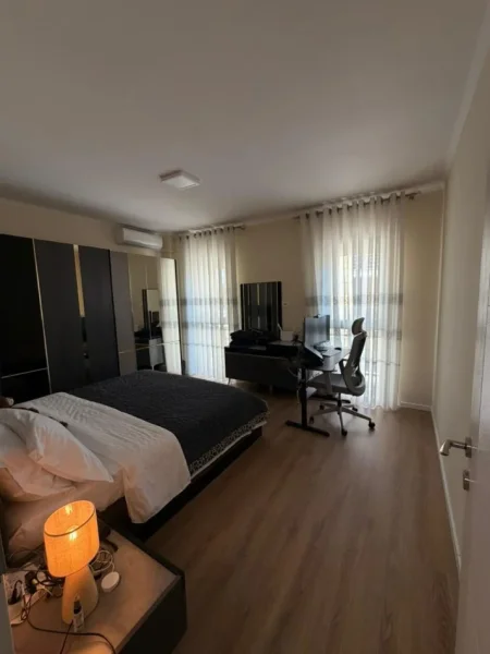 Tirane, jepet me qera apartament 2+1 Kati 5, 80 m² 750 € (Rruga e Durrësit)