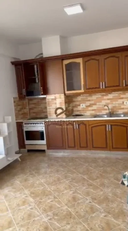 Tirane, shitet apartament 2+1+Ballkon Kati 5, 68 m² 148.000 € (selite)