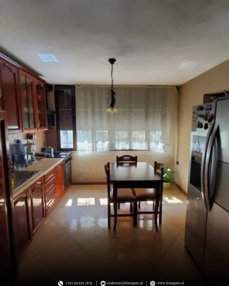 Tirane, shes apartament 3+1+Aneks+Ballkon , 110 m² 225.000 € 