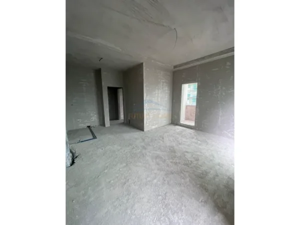 Tirane, shitet apartament 2+1+2 Kati 5, 116 m² 128.000 € (Paskuqan)