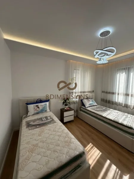 Tirane, shitet apartament 2+1+Ballkon Kati 7, 116 m² 255.000 € (pallati me shigjeta)