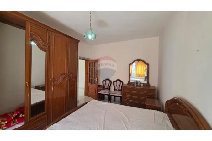 Vlore, shitet apartament 1+1 Kati 2, 64 m² 57.000 € (Topana, Vlore)