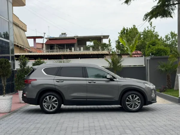 Fier, shes makine HYUNDAI SANTAFE-2.0D DIESEL-SAPO ARDHUR-ME DOGAN-SUPER GJENDJE-NDERROHET Nafte, gri metalizato automatik Klima 1.430.000 km 18.500 €