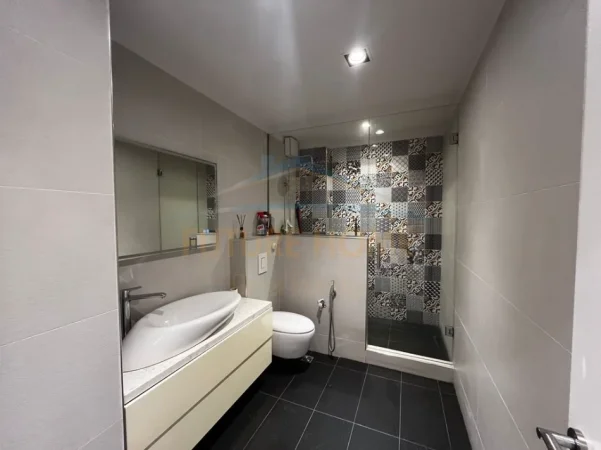 Tirane, shitet apartament 3+1 Kati 7, 170 m² 510.000 € (ZOGU I ZI)