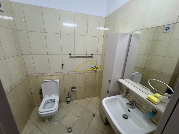 Tirane, jepet me qera apartament 2+1 Kati 2, 110 m² 550 € (ASTIR)