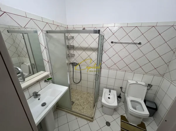 Tirane, jepet me qera apartament 2+1 Kati 2, 110 m² 550 € (ASTIR)