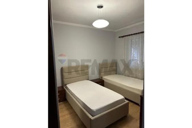 Apartament - Për Qira - Myslym Shyri, Tiranë