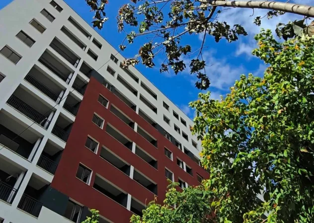 Tirane, jepet me qera zyre Kati 6, 100 m² 500 € (OXHAKU)