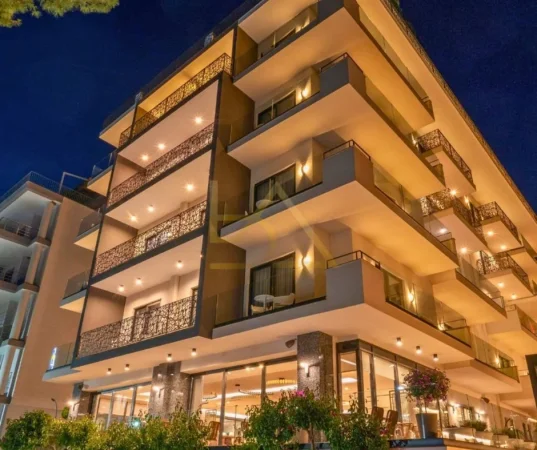 Sarande, shitet hotel , 4.800 m² 13.000.000 € (sarande)