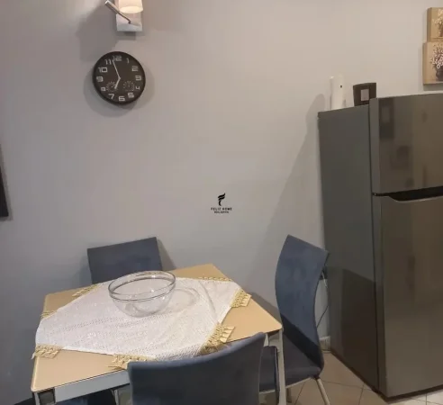 Tirane, jepet me qera apartament 1+1 Kati 3, 60 m² 600 € (BLLOKU)