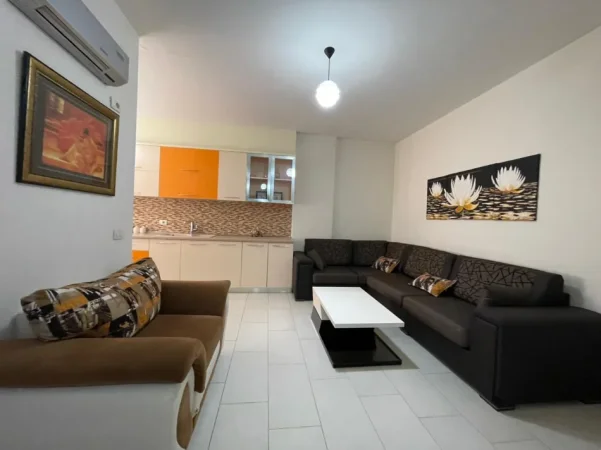 Tirane, jepet me qera apartament 2+1 Kati 2, 90 m² 500 € (Liqeni i Thate)